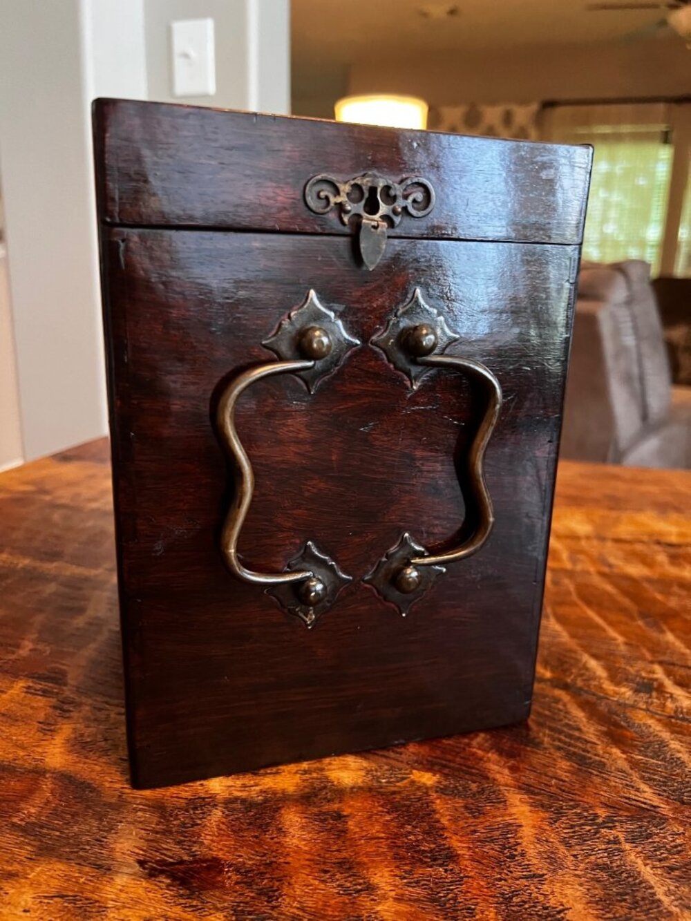 Antique Travel Chinese Jewelry Or Shaving Vanity With Fold Out Mirror